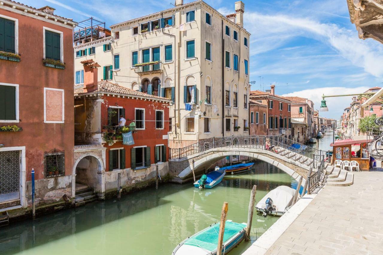 Ca' Tintoretto Canal View Veneza