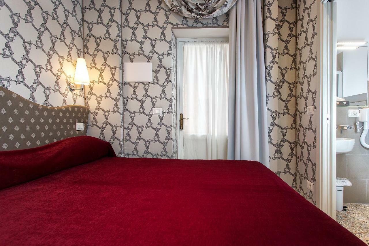 Ca' Nobile Corner Hotel 3*