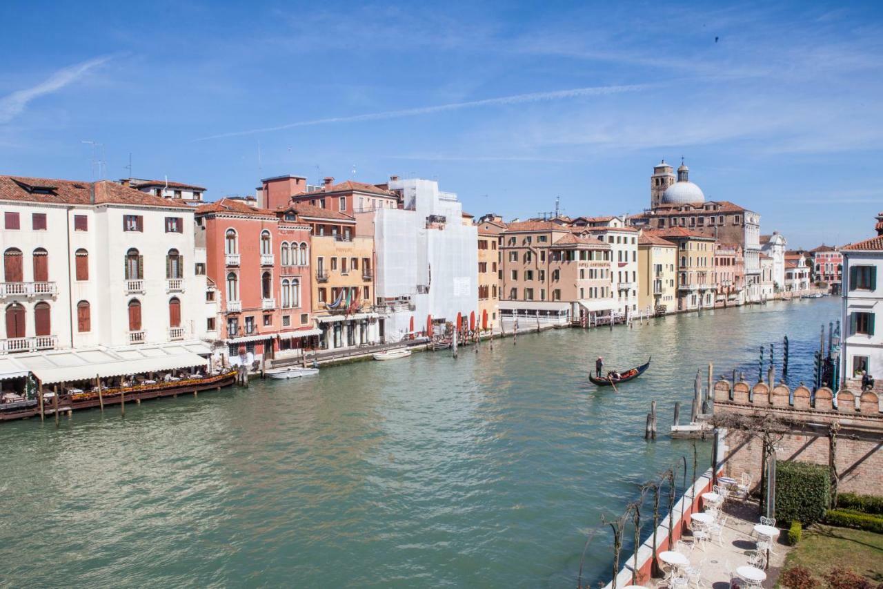 Palazzetto Foscari 2* Venice