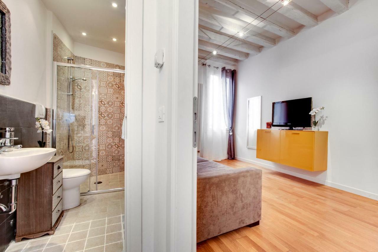 Charming Castello Apartments By Wonderful Italy Veneza