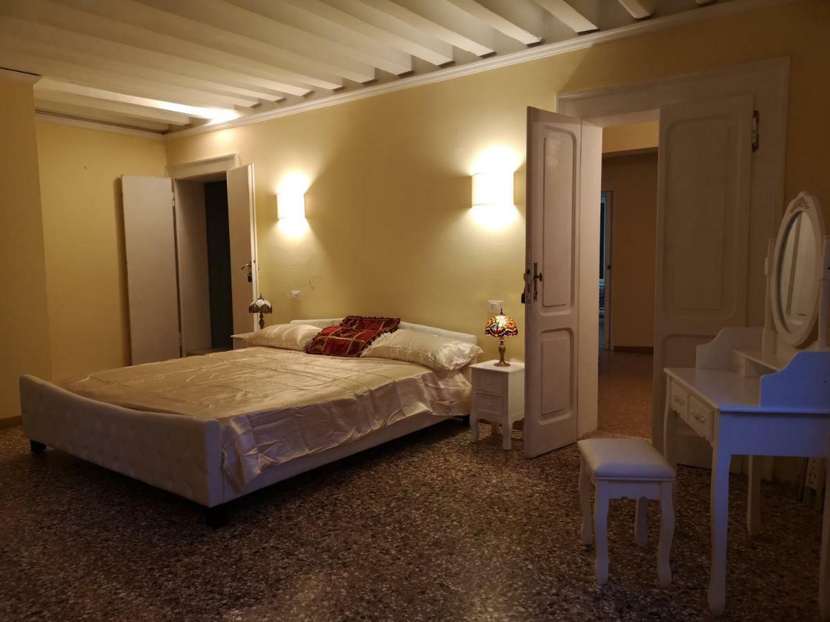 Querini Palace Accademia Gran Canal Historic Bed & Breakfast Venice