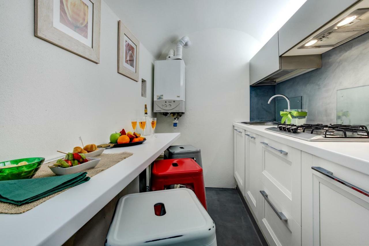 Santa Croce Apartment