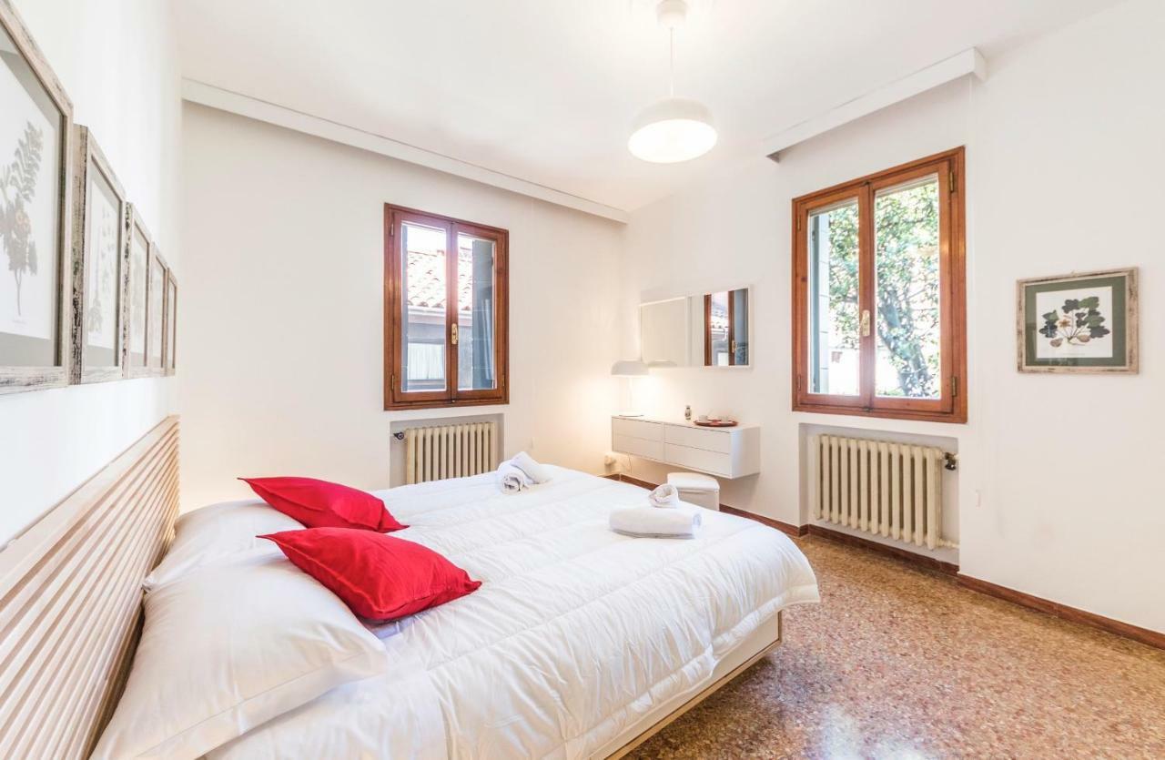 Ca' Roberta Apartment *