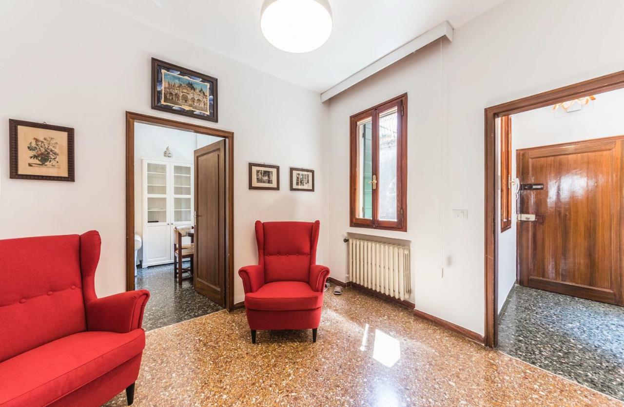 Ca' Roberta Apartment *