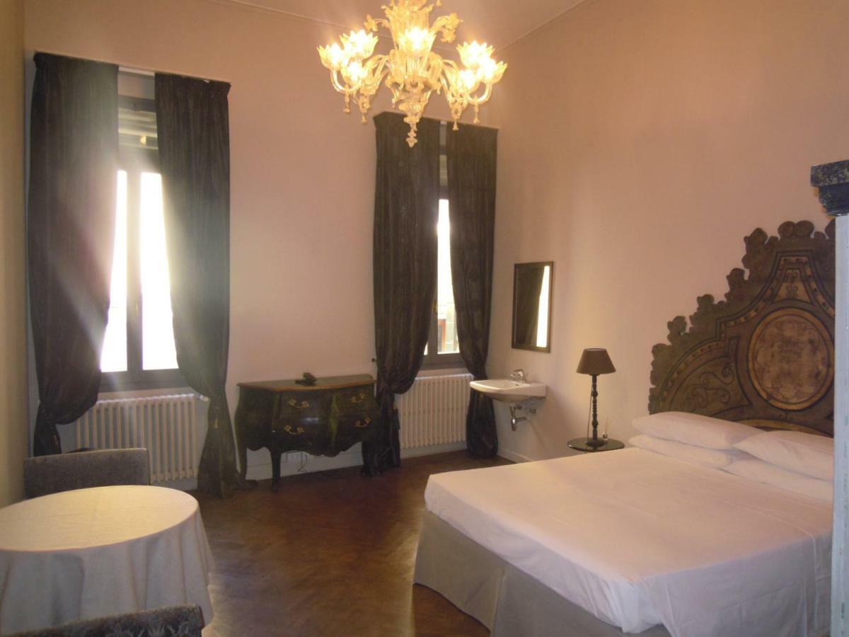 Affittacamere La Residenza 818