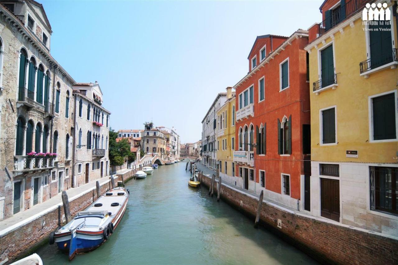 Apartment Ca' Degli Armeni Canal View Venice