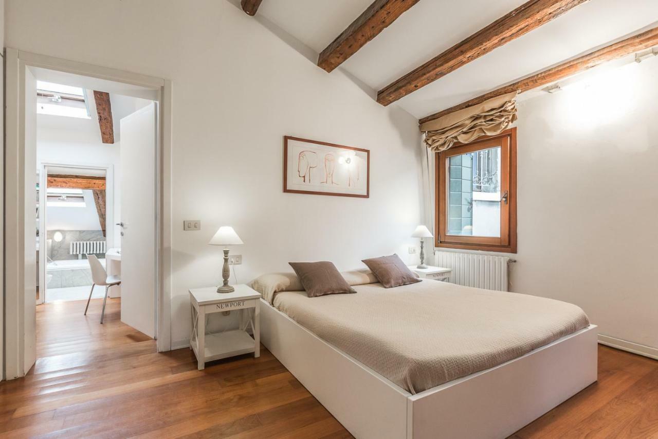 Ca' Malvasia Terrace Apartment Venice