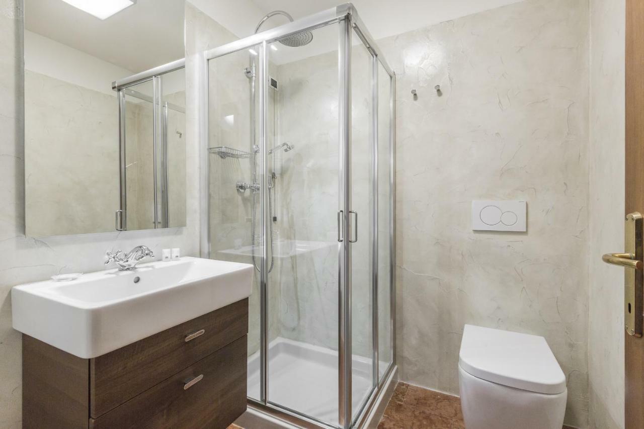 Ca' Del Monastero 6 Collection Chic For 4 Guests With Lift Apartment Venice