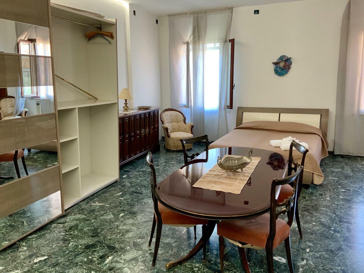 Martina's Guest house 3*