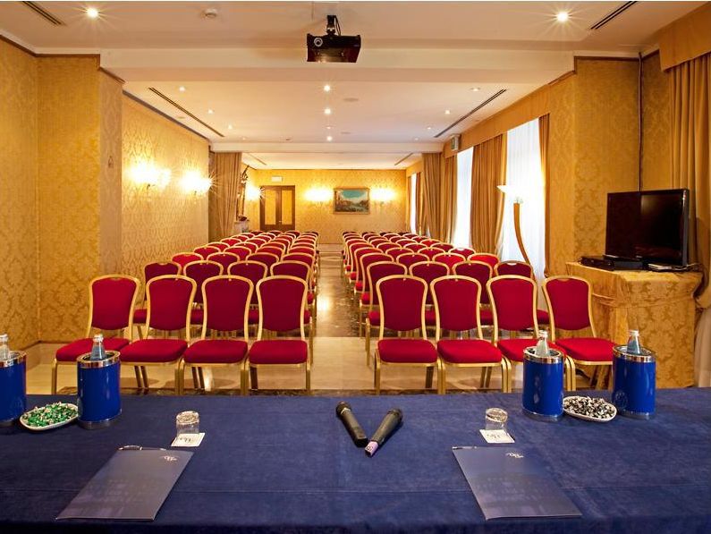 Amadeus 4* Veneza