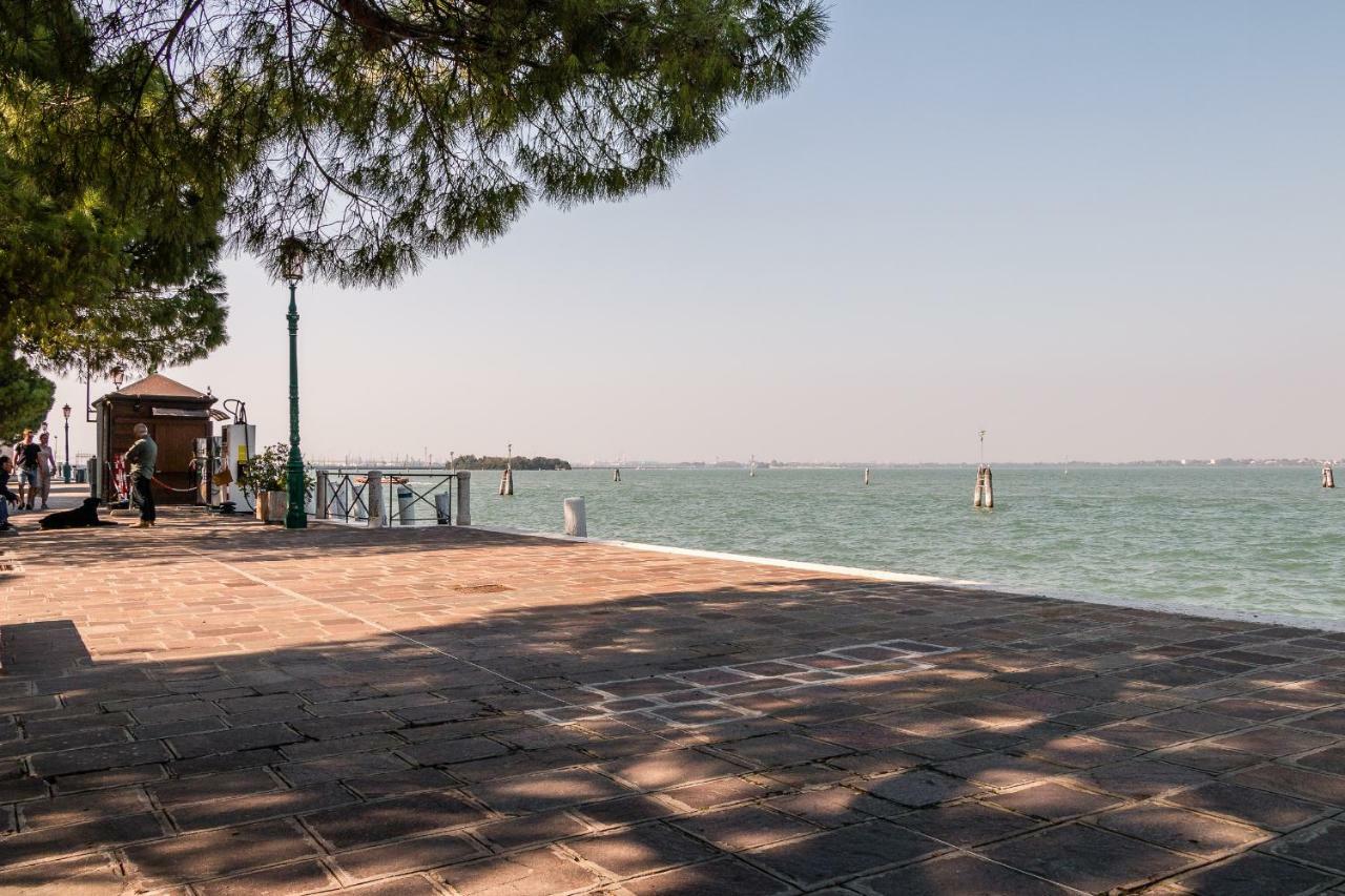 Apartment Sunny Nest Canal View In Chic Movida *
