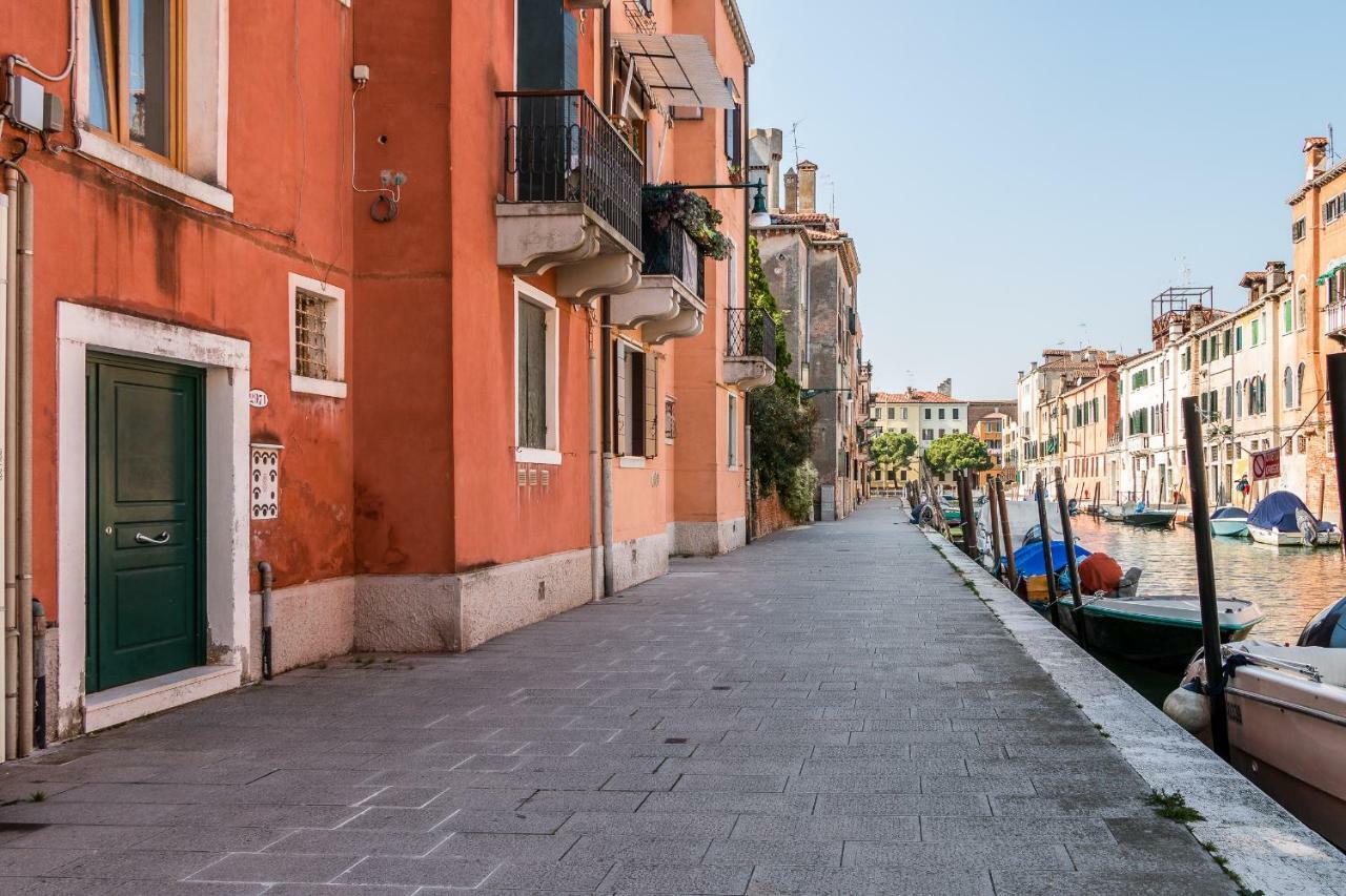 Apartment Sunny Nest Canal View In Chic Movida *
