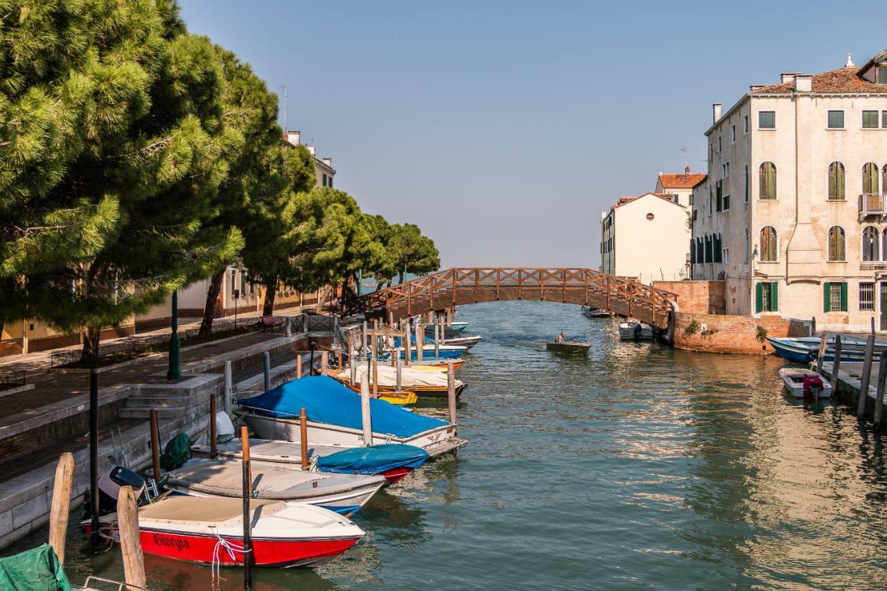 Apartment Sunny Nest Canal View In Chic Movida