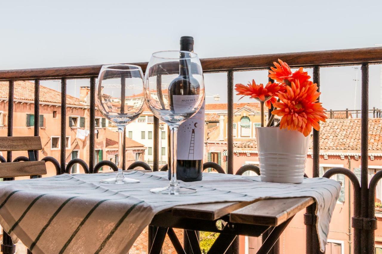 Apartment Sunny Nest Canal View In Chic Movida *