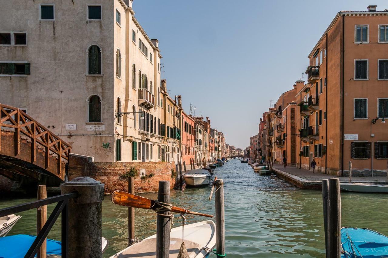 Apartment Sunny Nest Canal View In Chic Movida