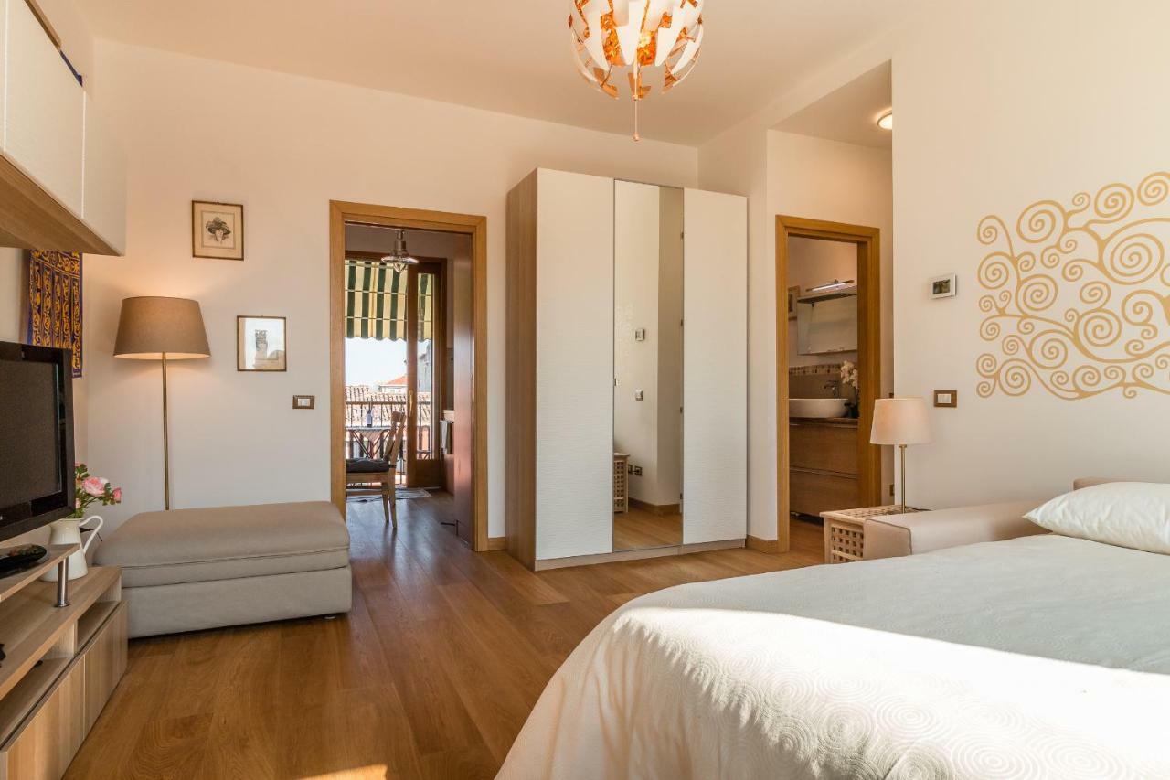 Apartment Sunny Nest Canal View In Chic Movida Venice