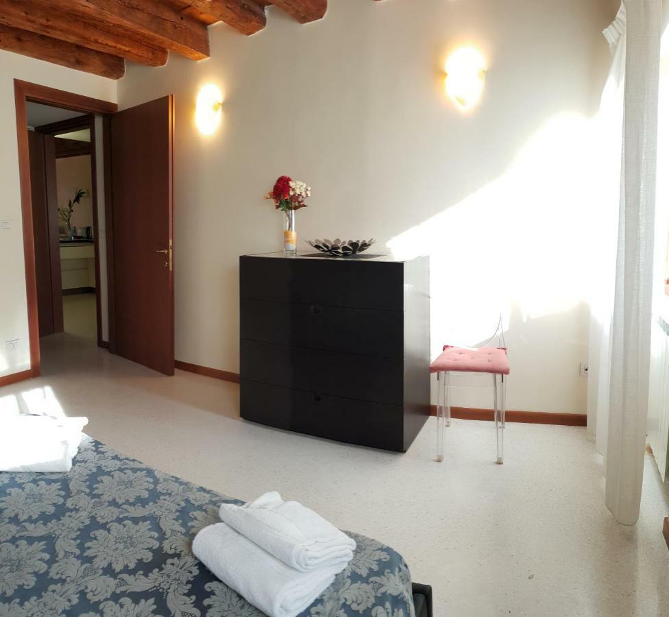 Ca' Derai Fenice Apartment