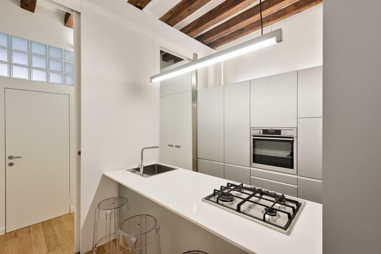 Apartment Holidays *