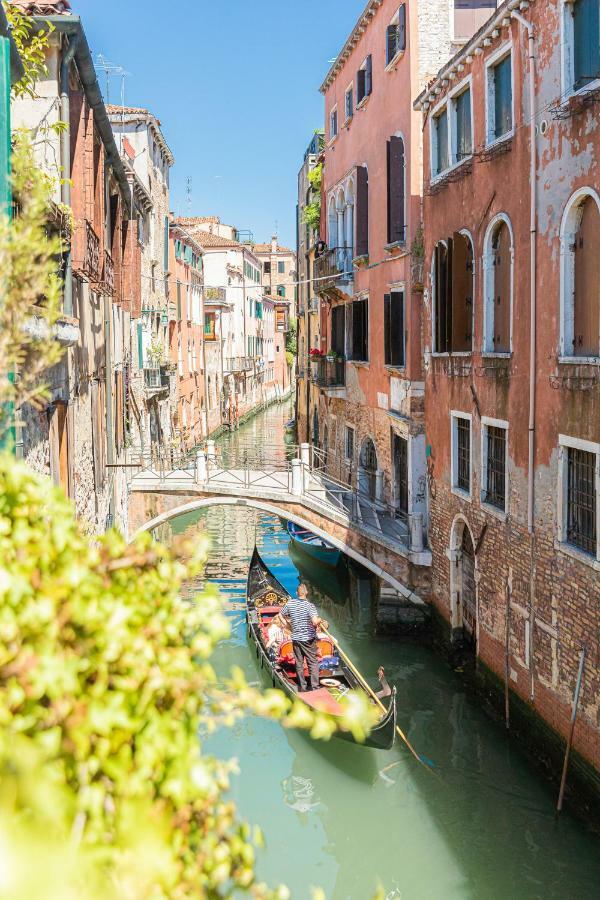 Ca' Romantica Terrace *