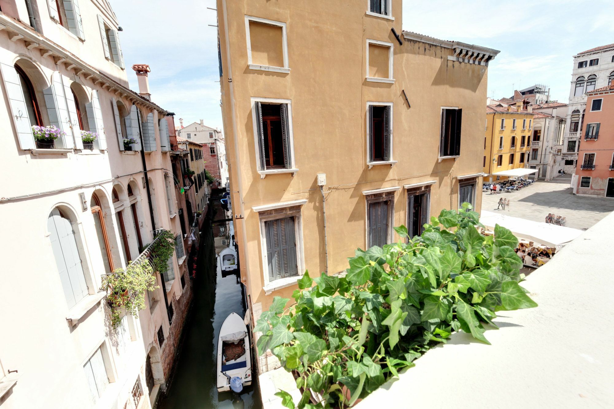 Santo Stefano Accademia Apartment Venice