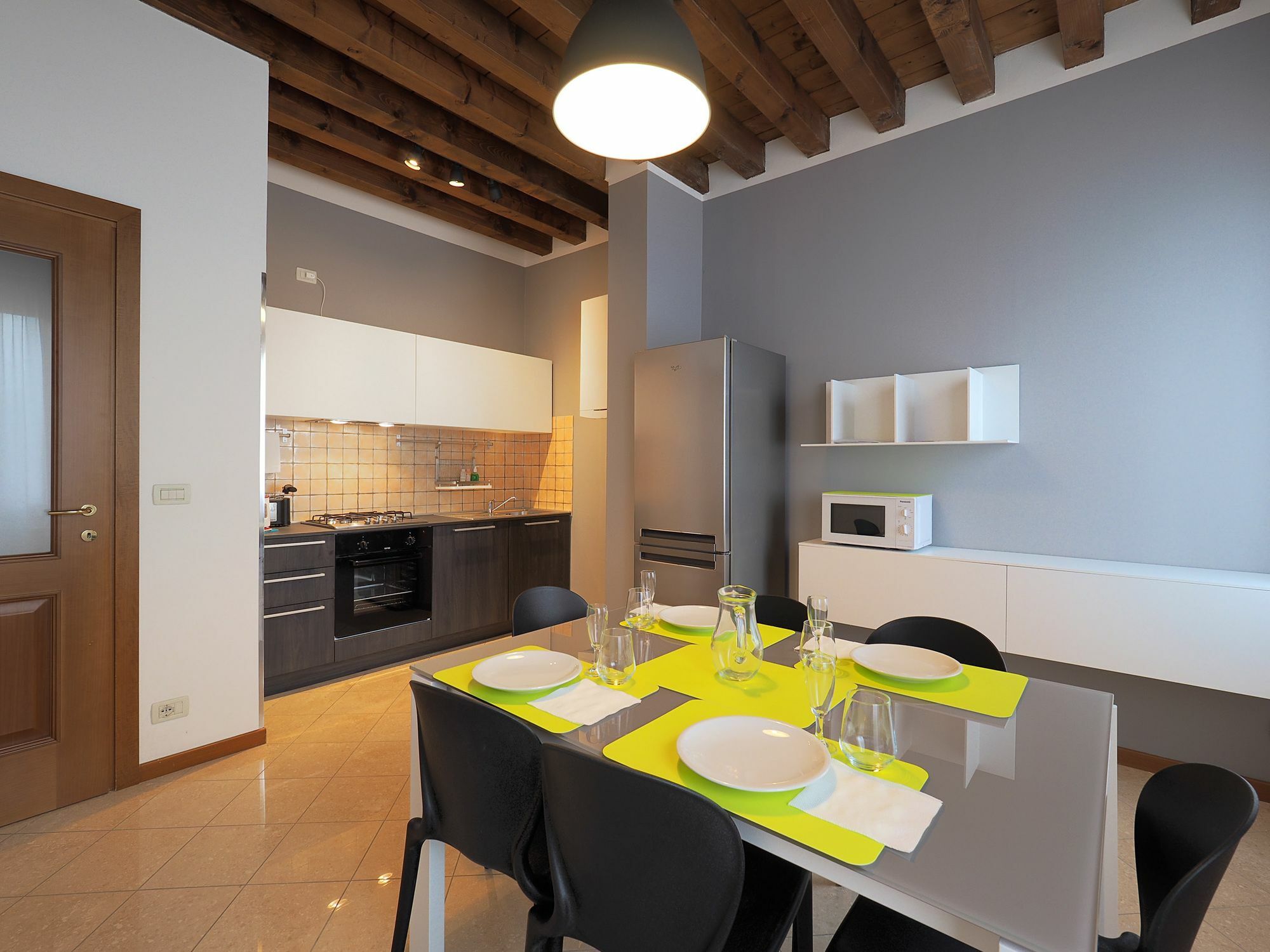 Venetian Style 3 *