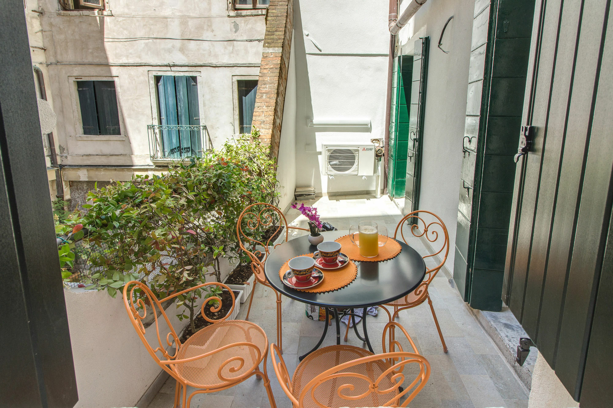 Ve.n.i.ce. Cera Casa Del Giglio Apartment