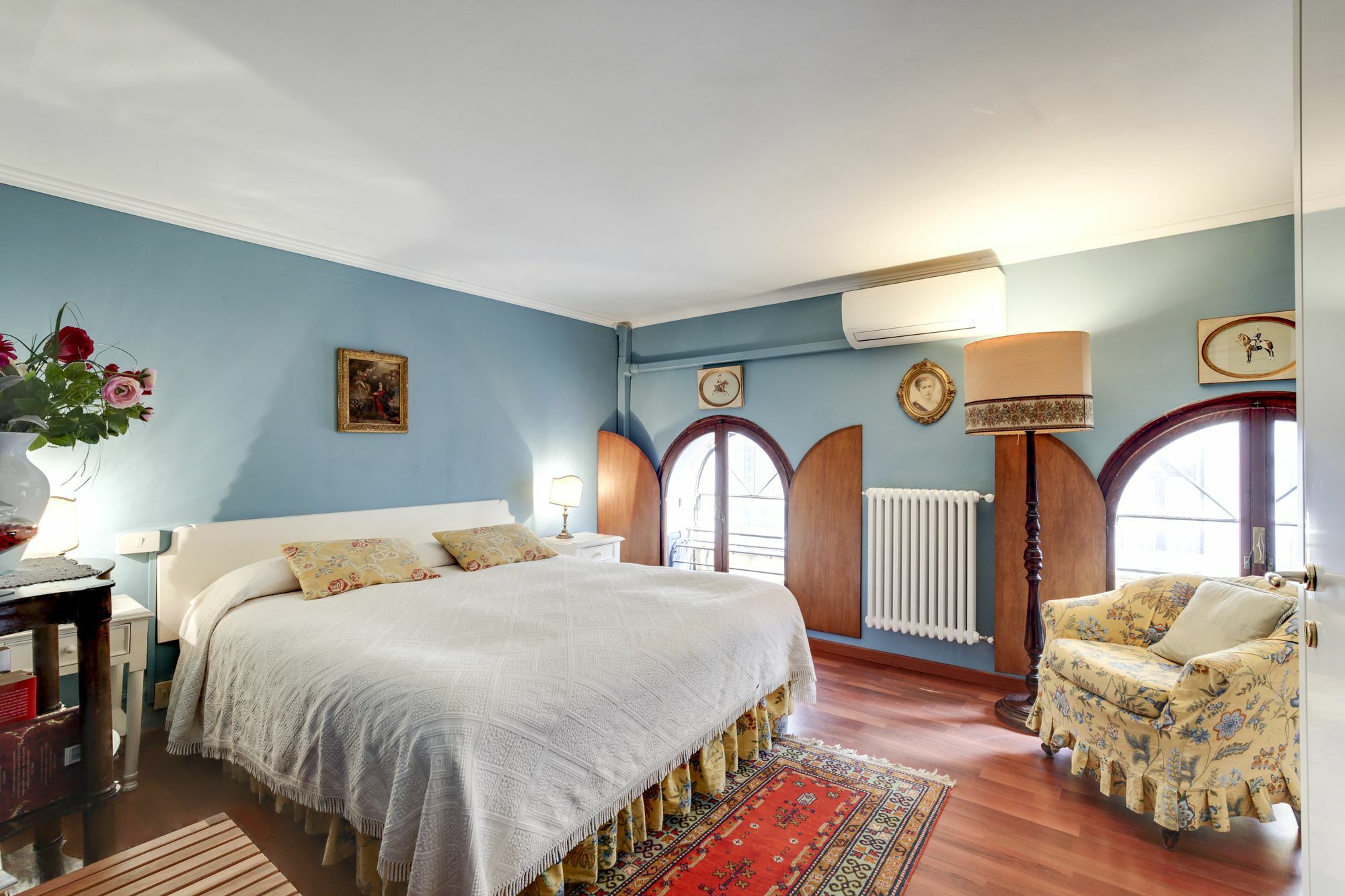 Castello Apartment *