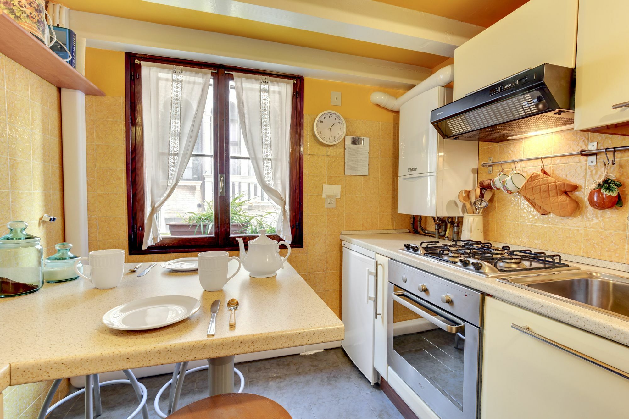 Castello Apartment