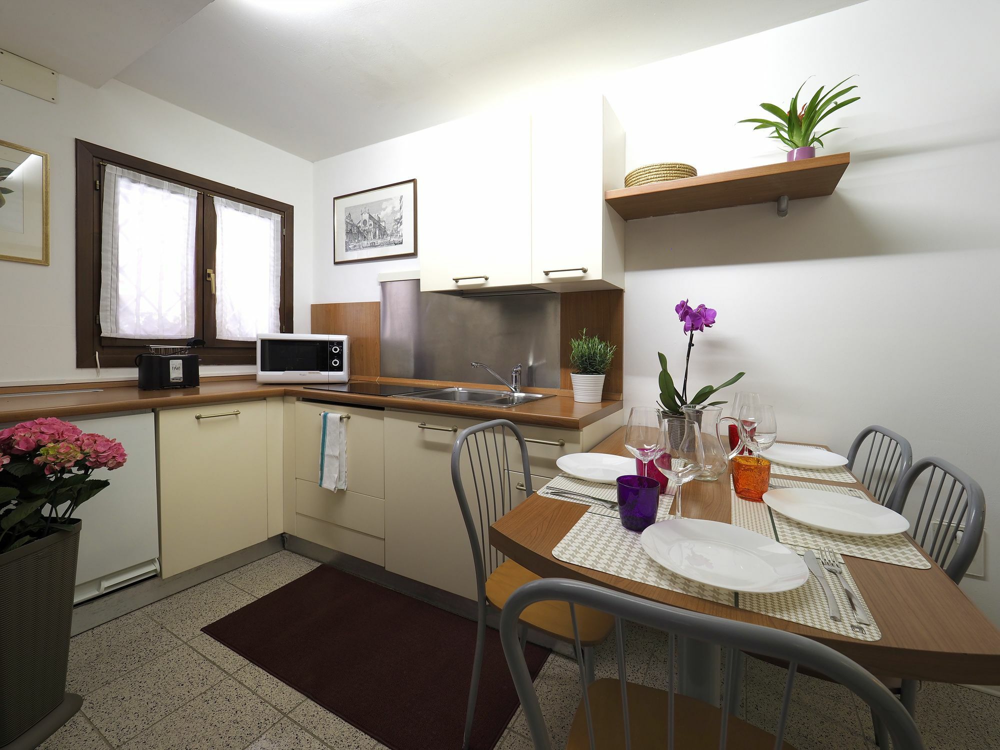 Topazio Apartment *