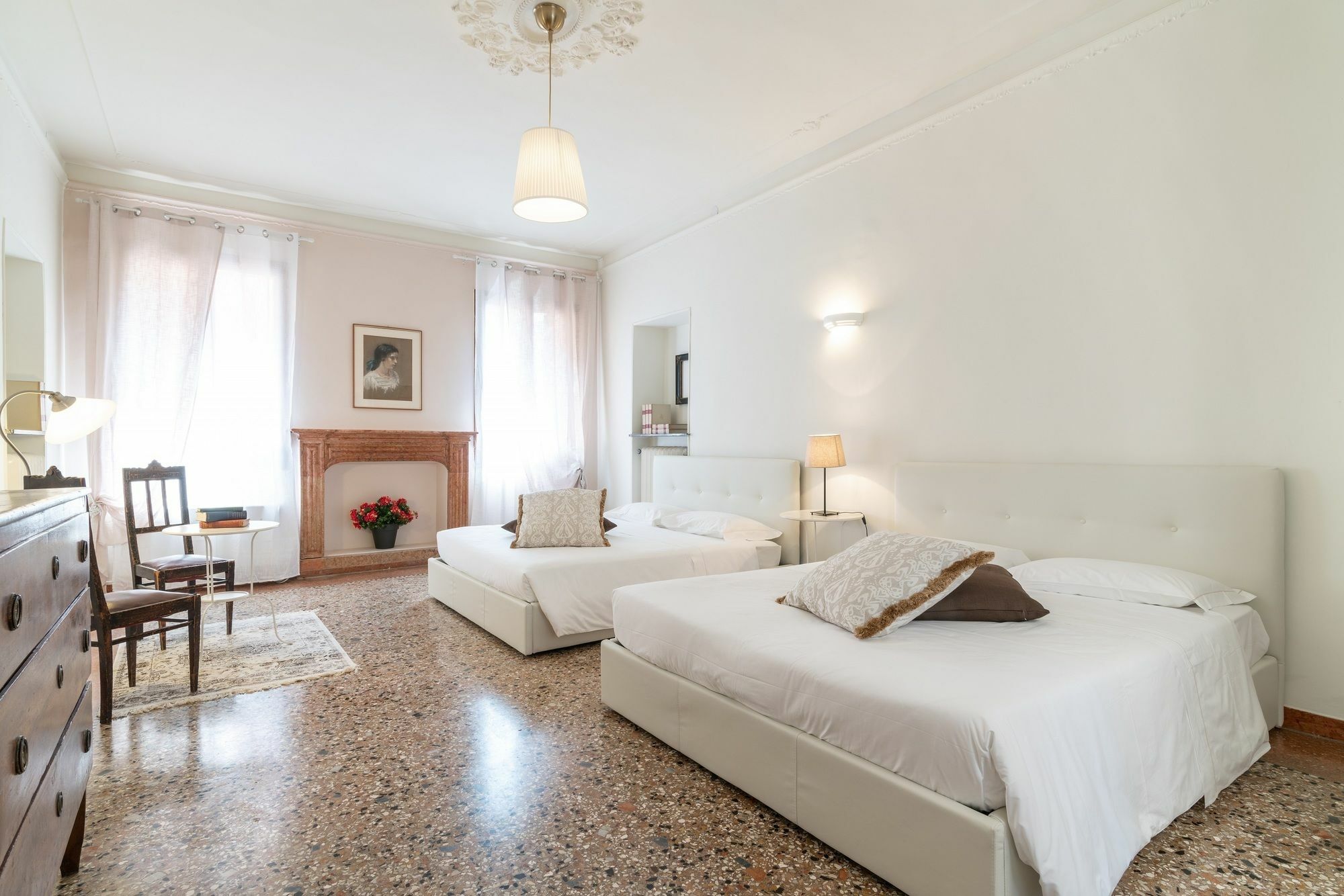 Rio Terra' Canal View Apartment Venice