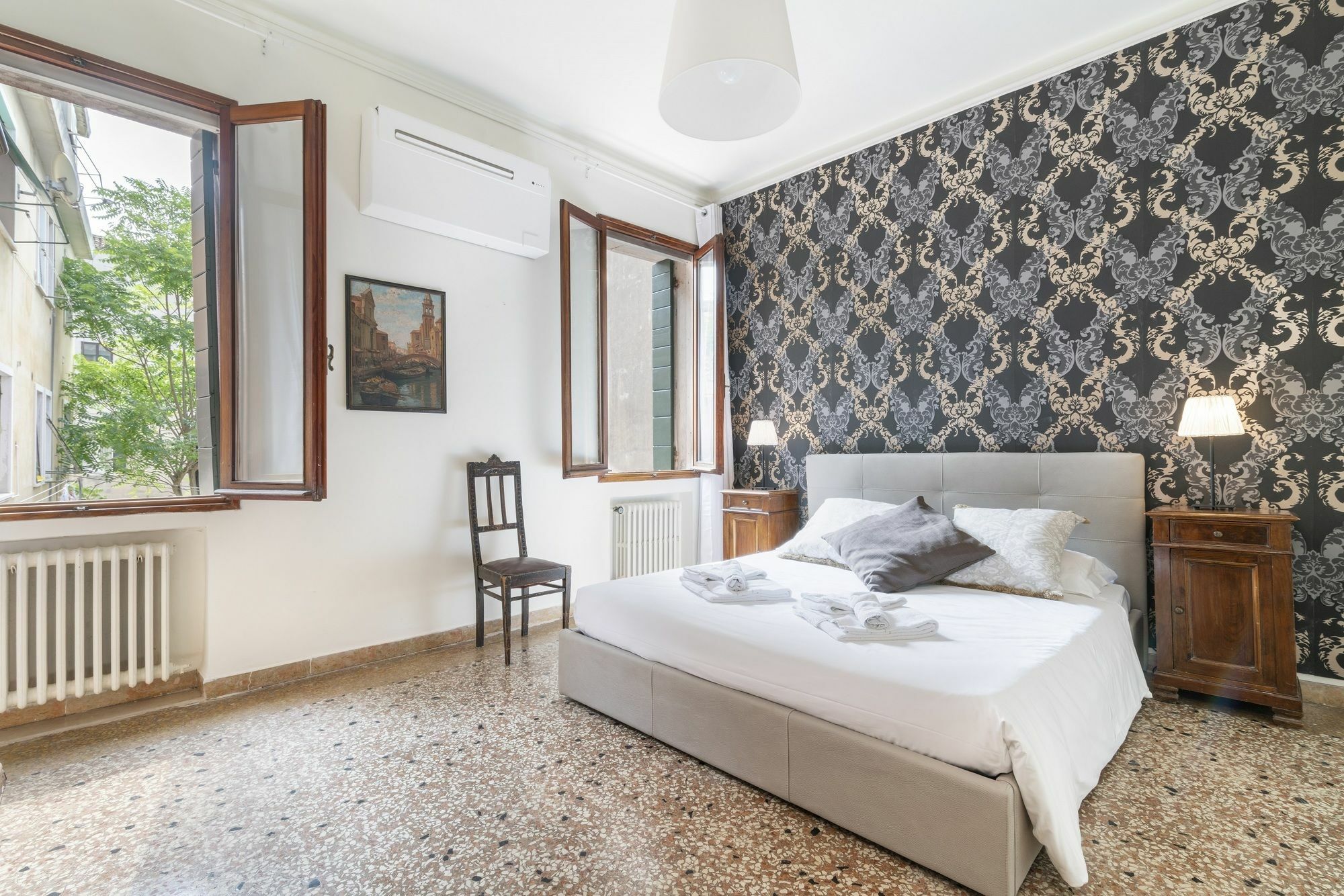 Apartment Rio Terra' Canal View Venice