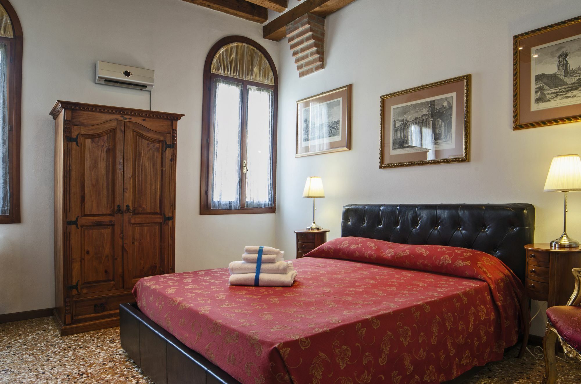 Bed & Breakfast Ca' Santo Spirito B&B Venice