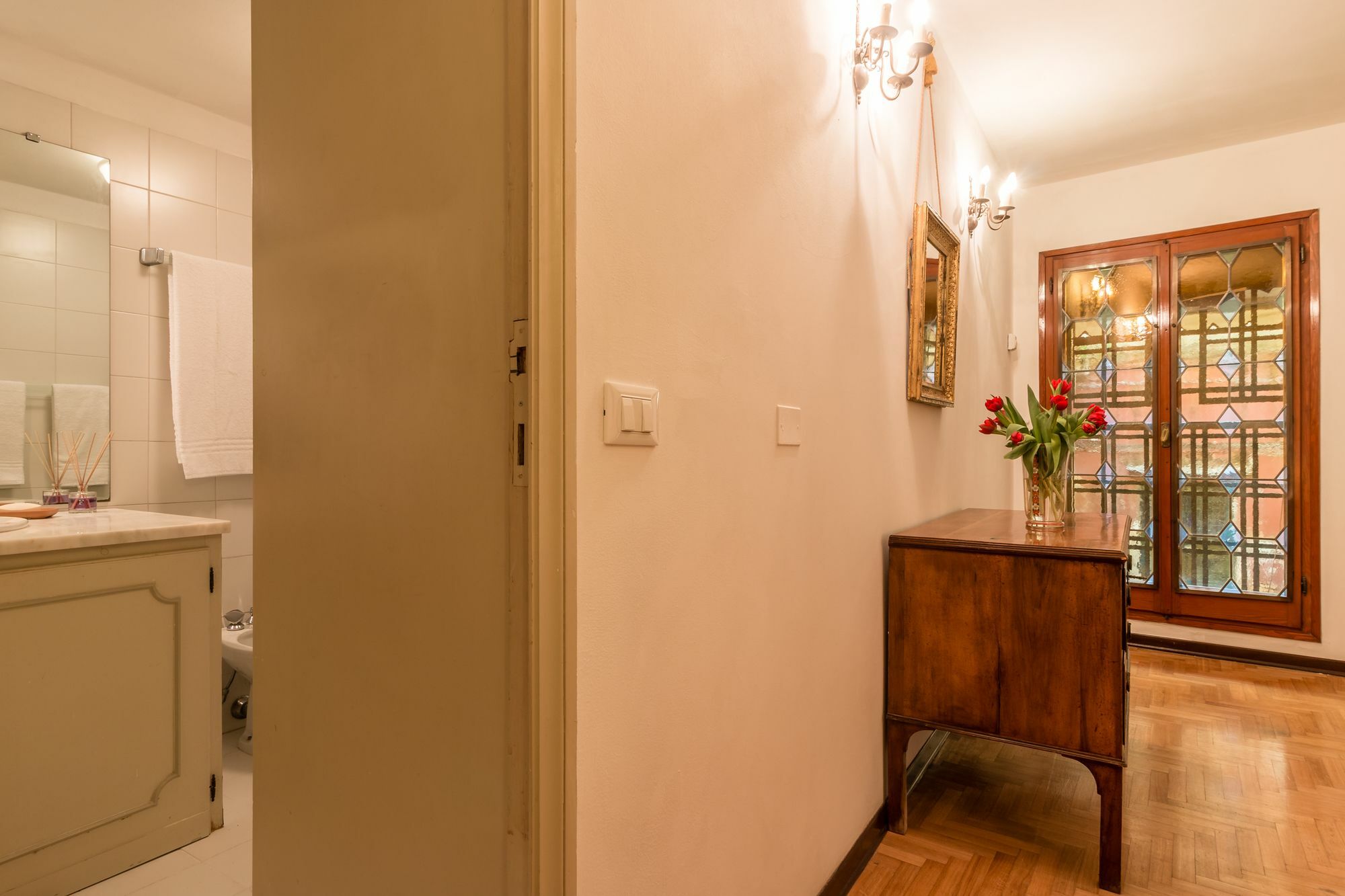 Apartment Admiral Emo Palace Over Canal Grande *