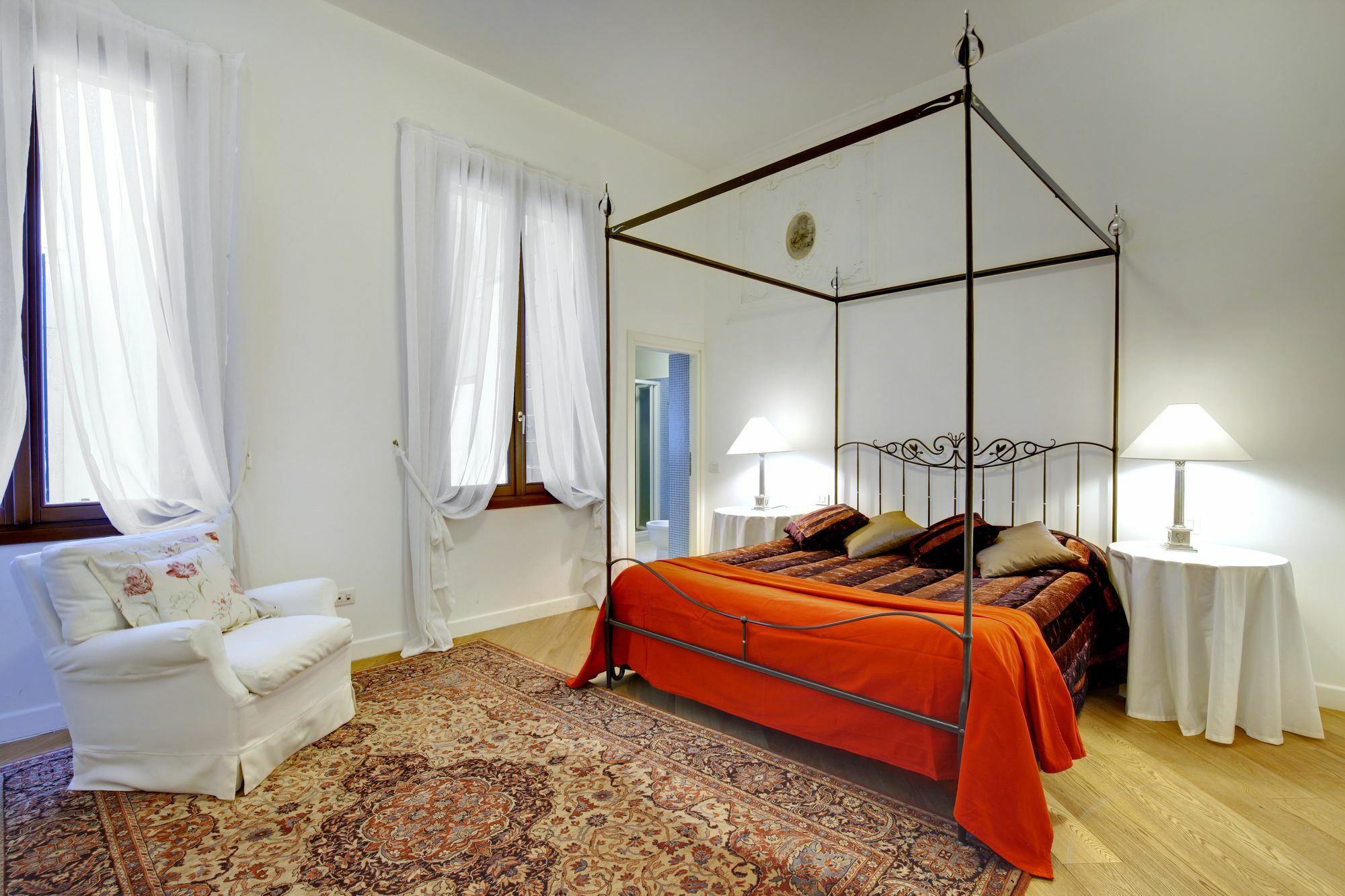 La Fenice 2* Venice