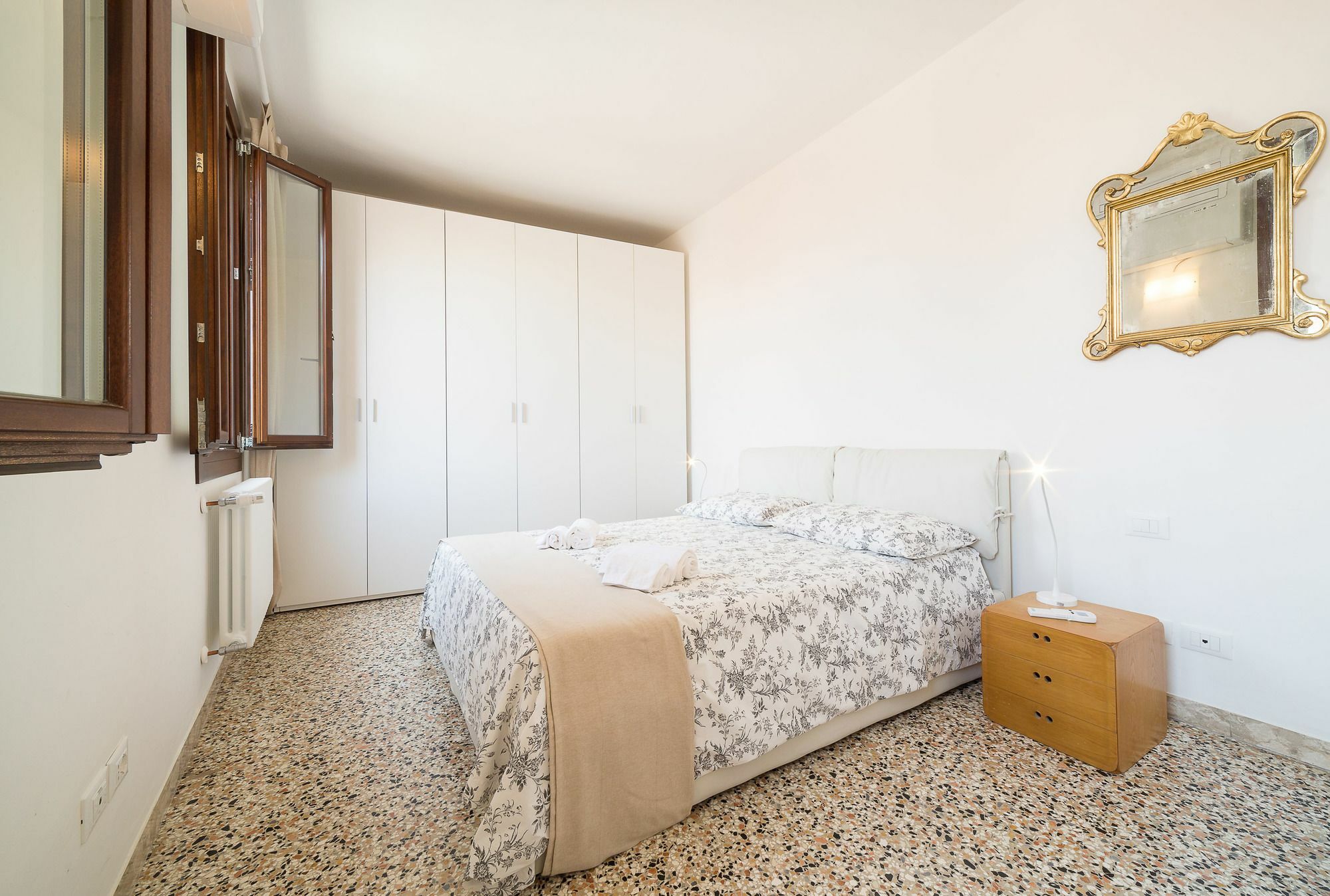 Ve.n.i.ce Cera Casa Margherita Apartment *