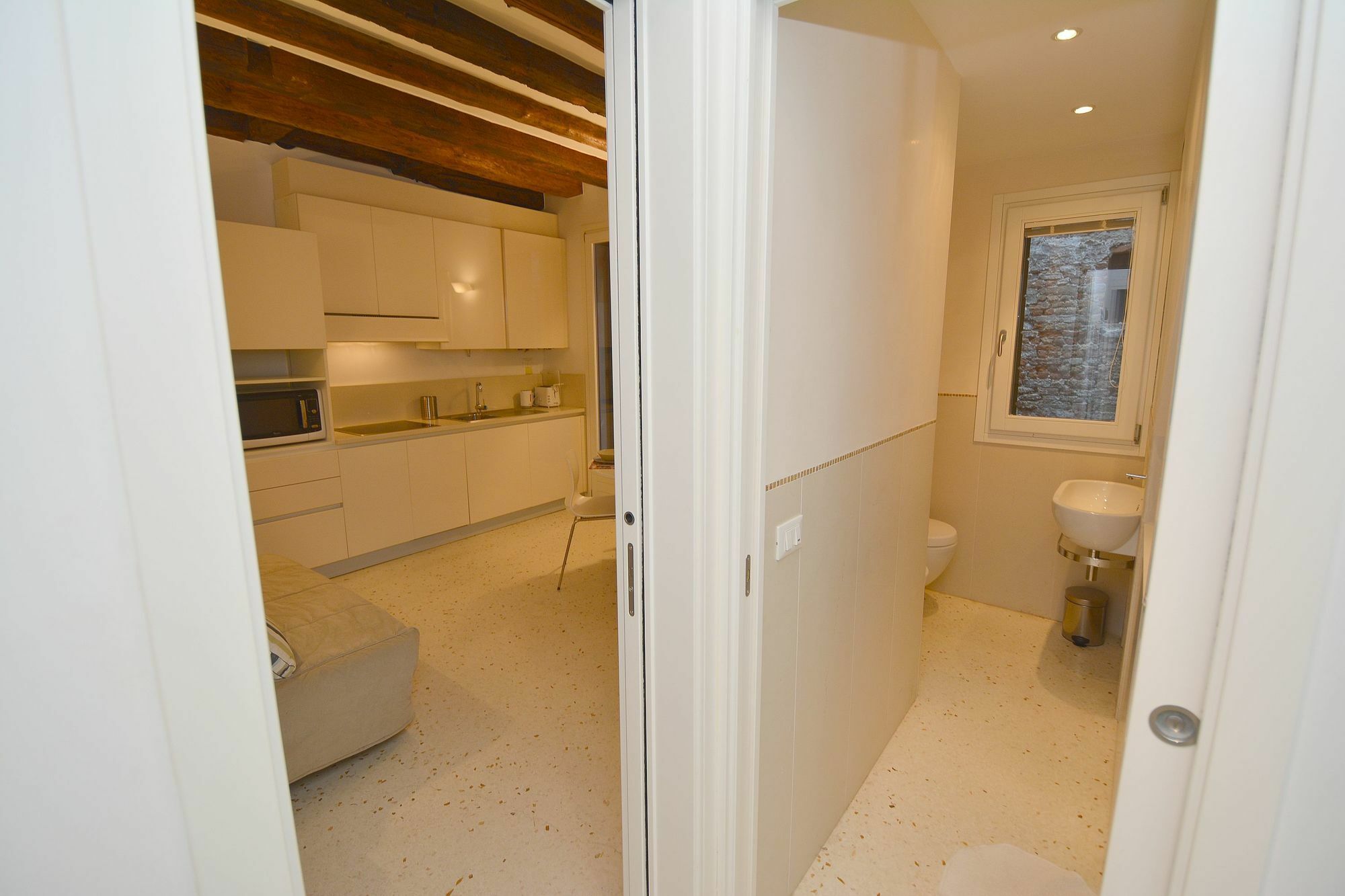 Guggenheim Museum, Cool, 4Pax Apartment