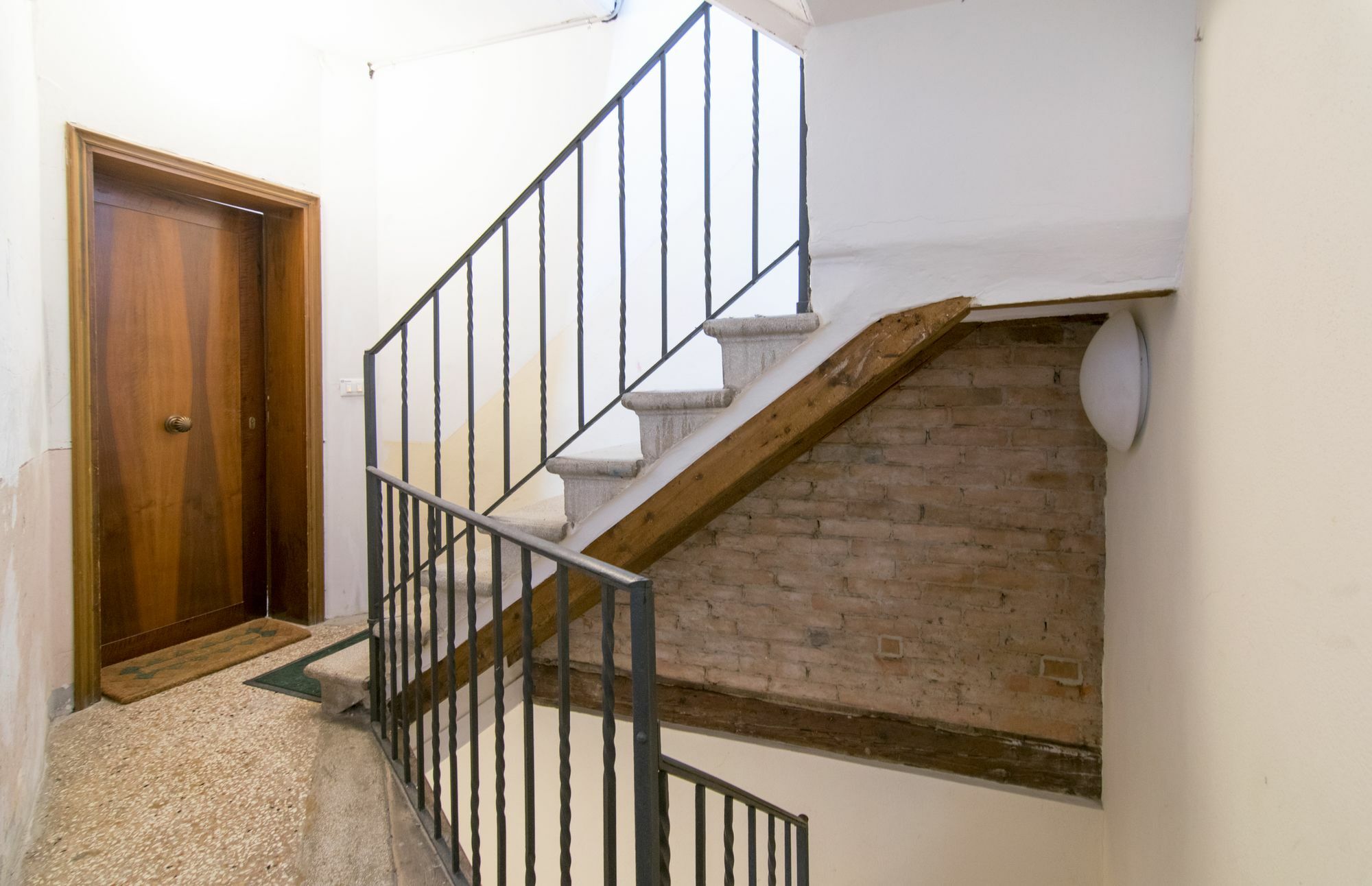 Romantic Malvasia Apartment *