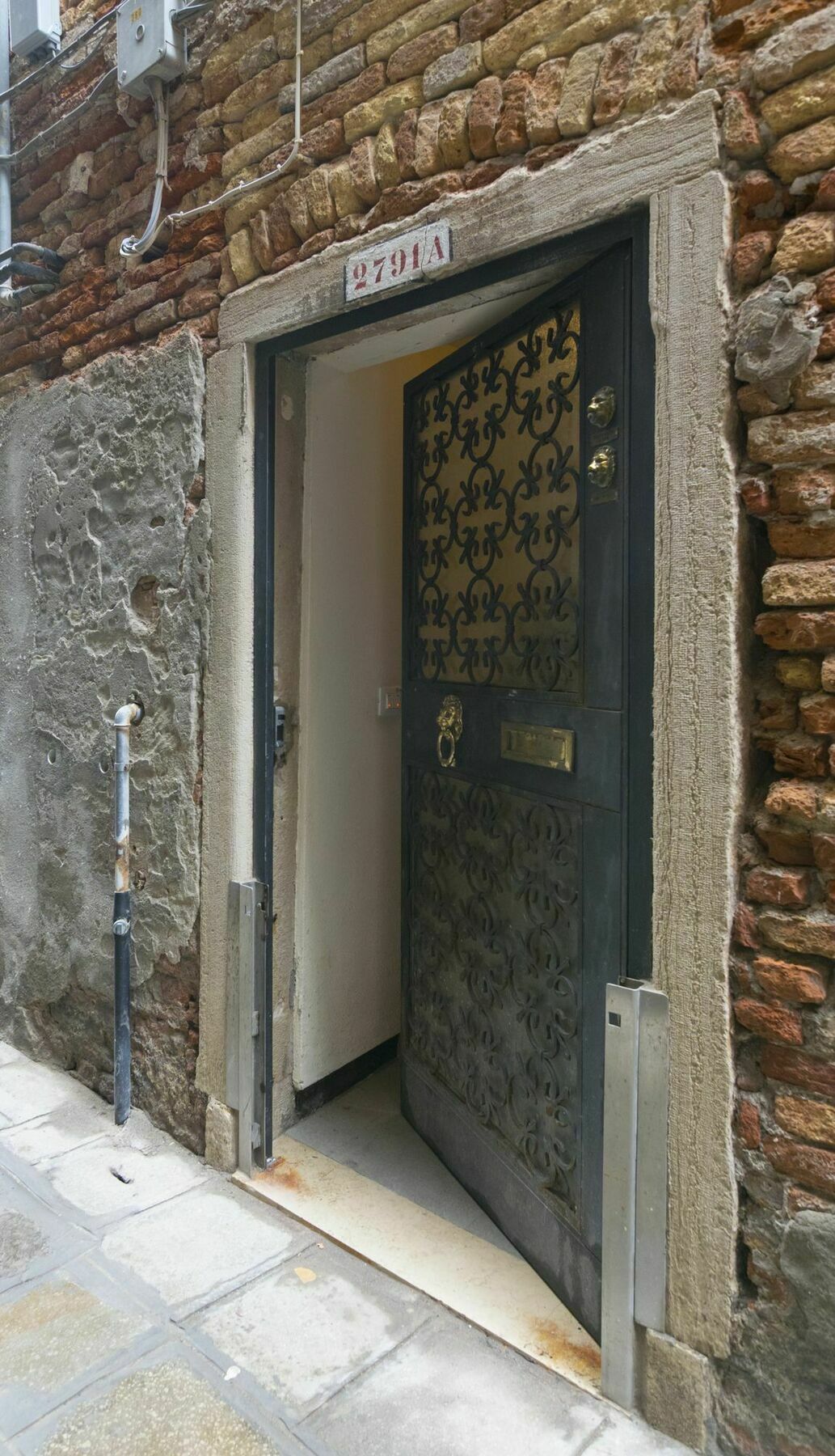 Romantic Malvasia Apartment