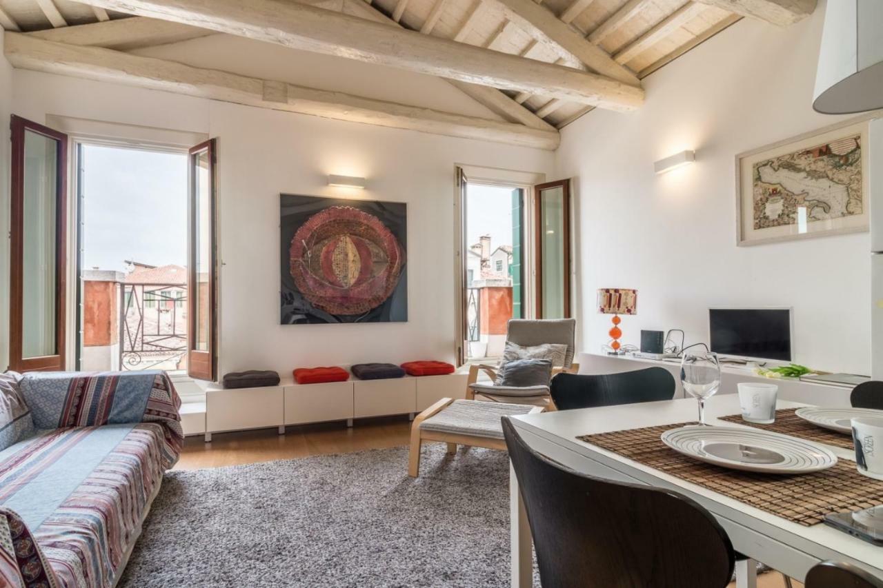 Apartment Carmini Canal View And Balcony With Lift *