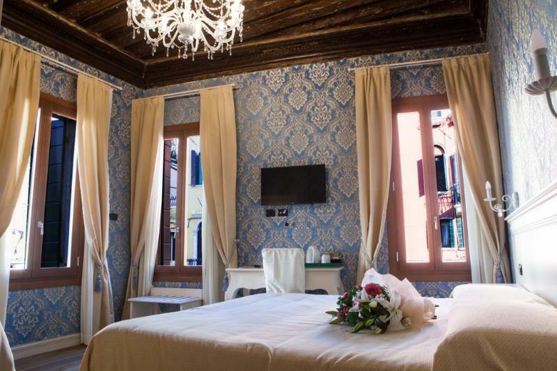 Charming Santa Fosca Hotel