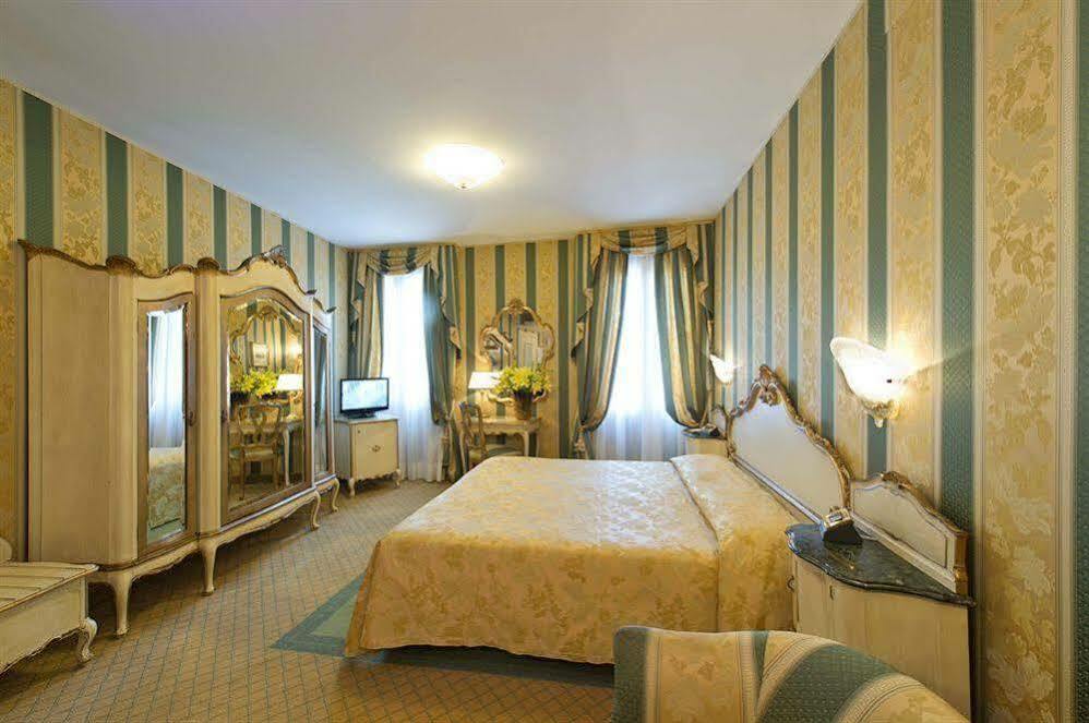 Savoia & Jolanda Hotel