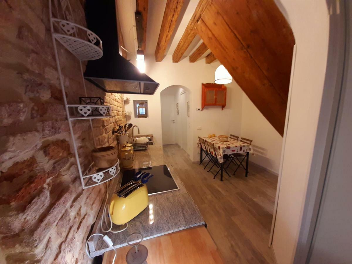 Isepo Apartment