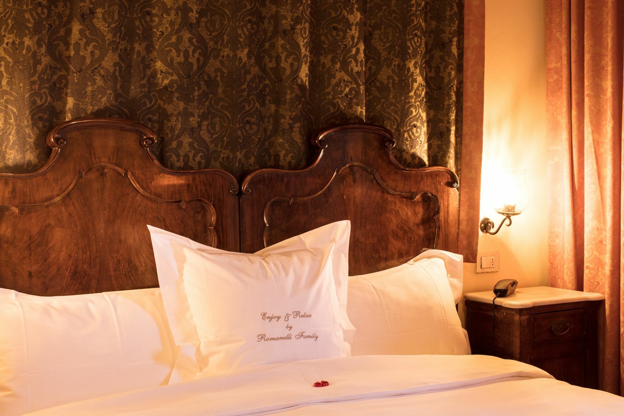 Flora Hotel 3*
