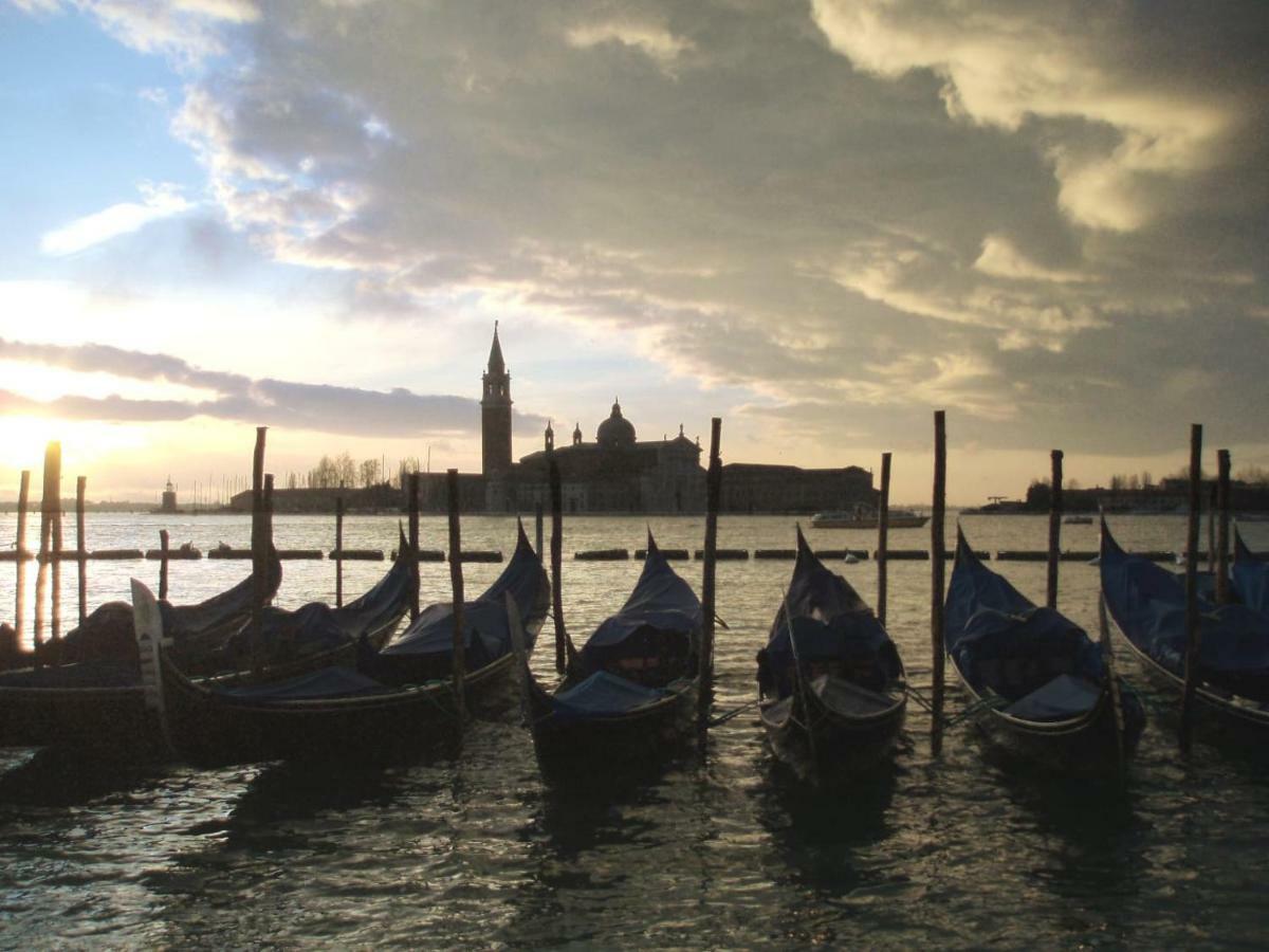 Essence Of * Venice