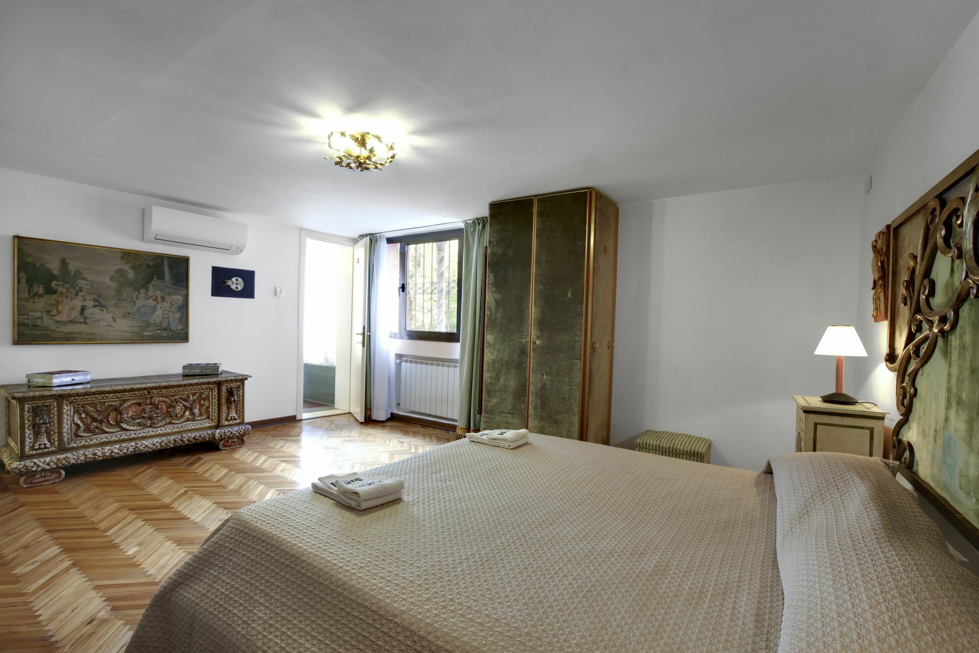 Venetian Accademia Dorsoduro District Apartment Venice