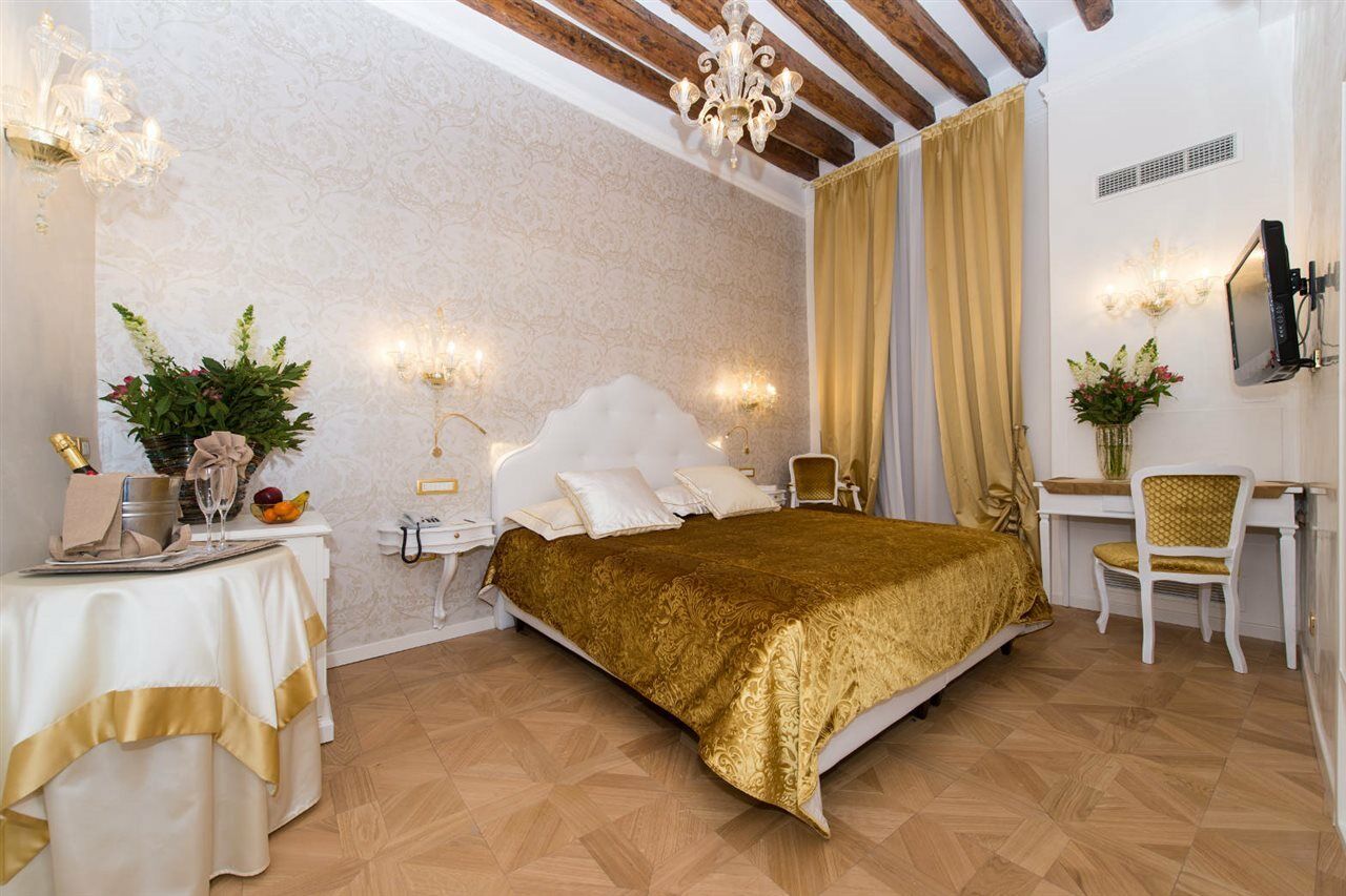 Hotel Savoia & Jolanda Venice
