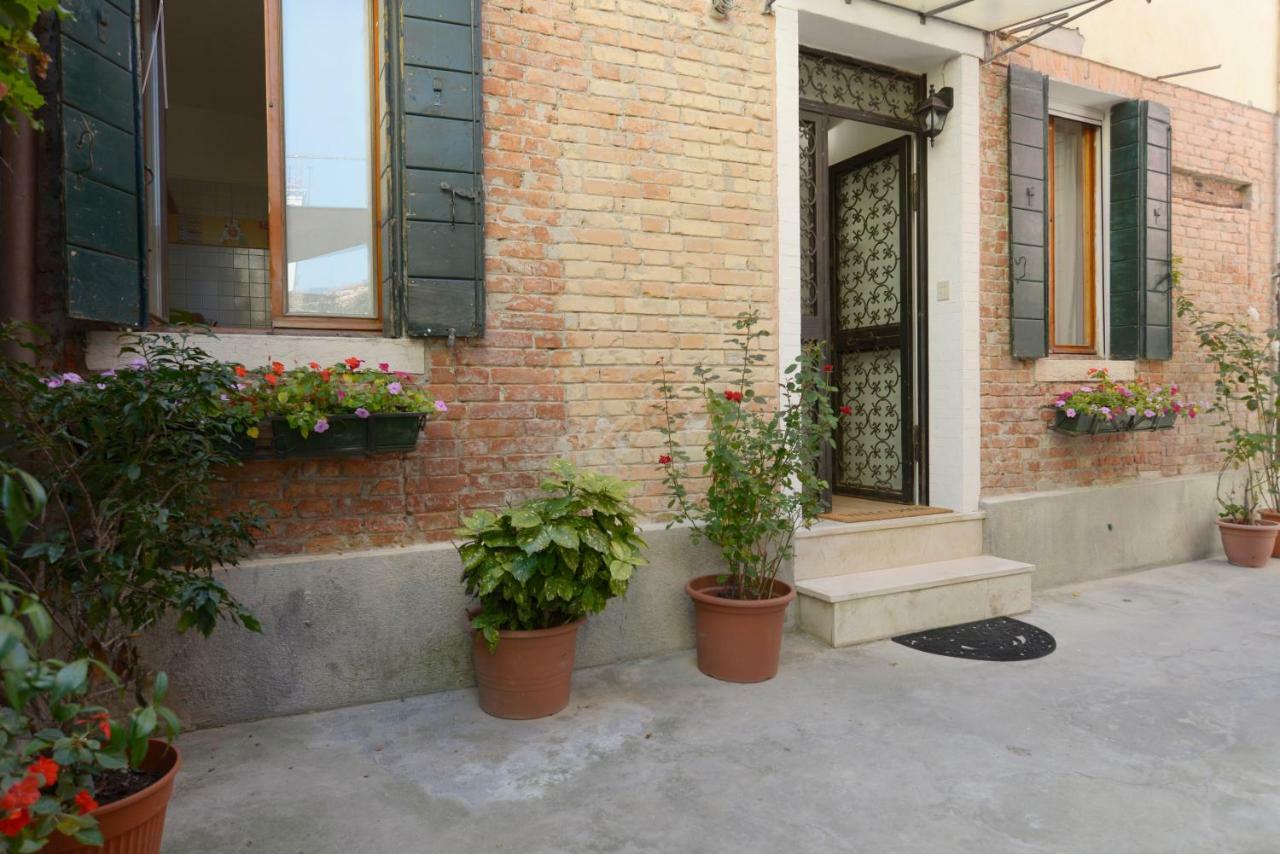 Apartment Secret Garden