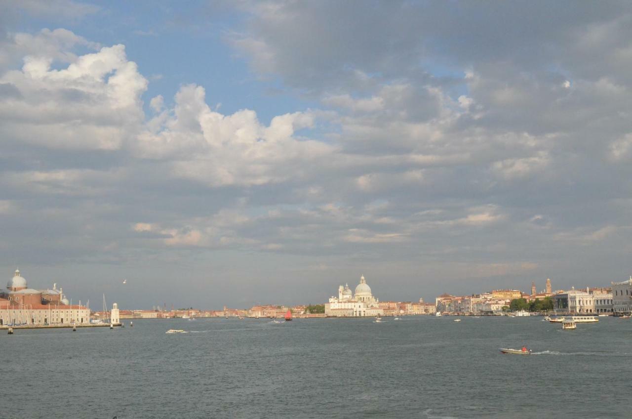 Casa Delfina, Contemporary Chic * Venice