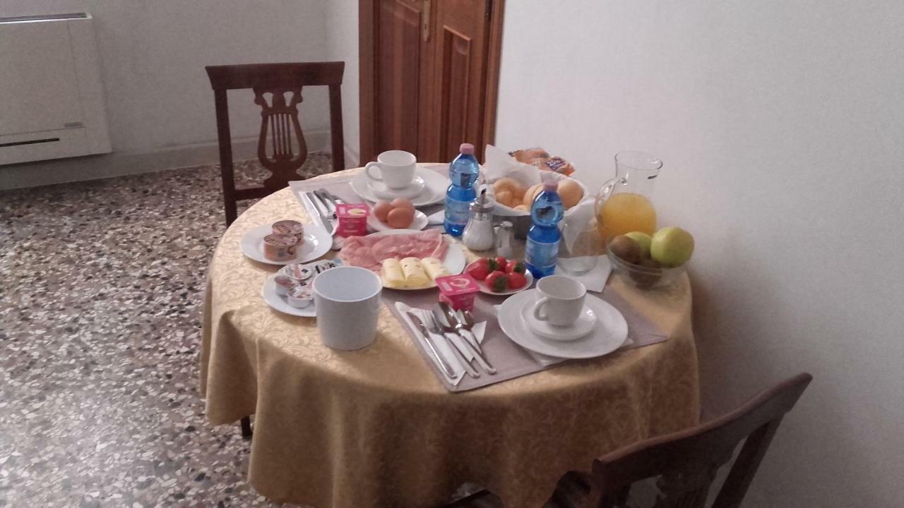 Nina Bed & Breakfast *