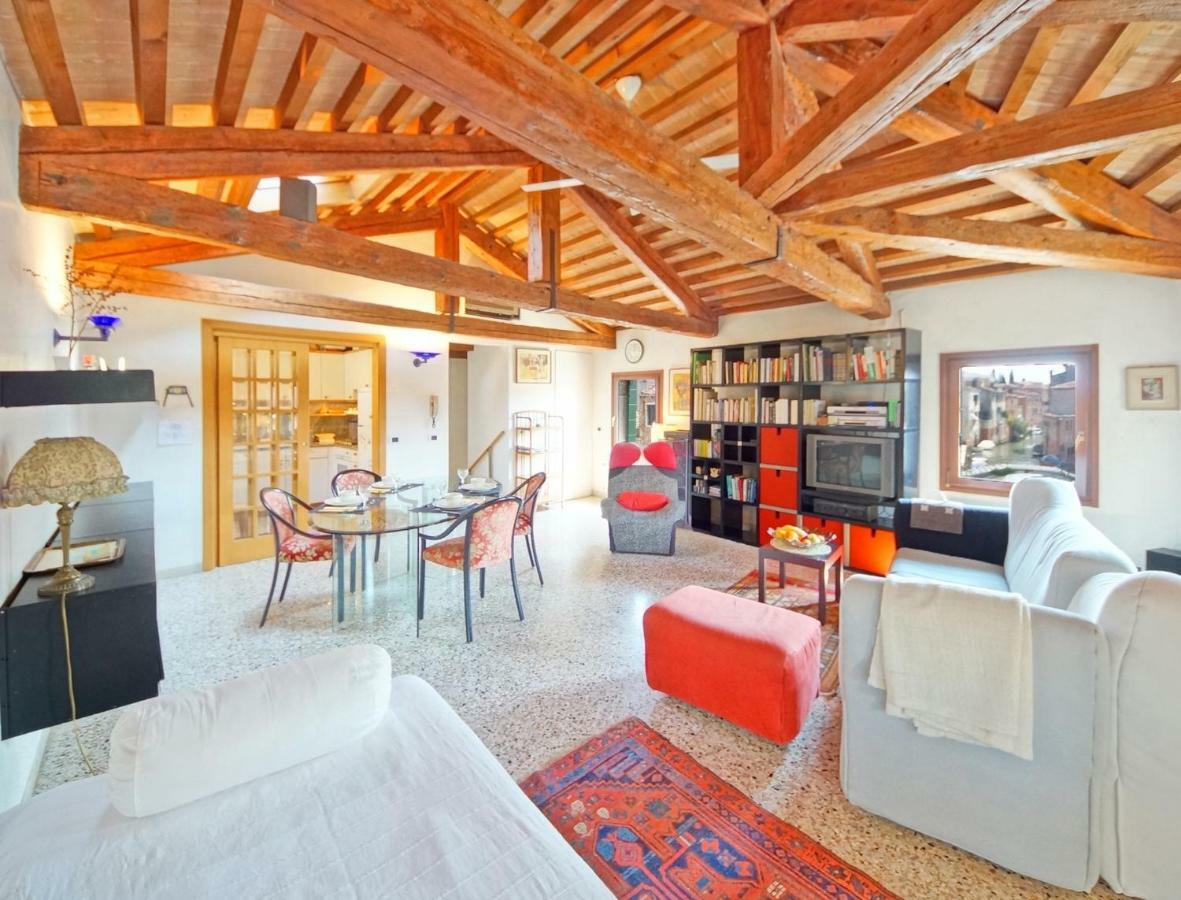 Dolcevita N 245 * Venice